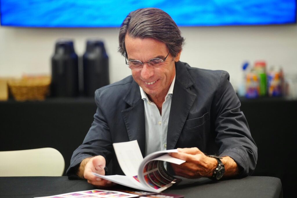 AZNAR3