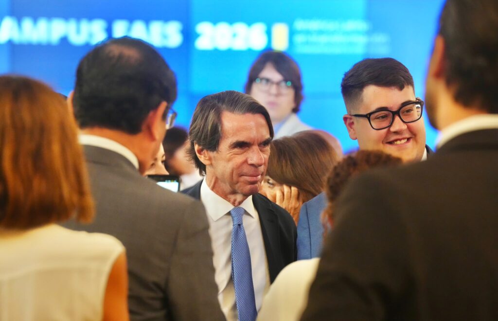 Reconfiguración política en América Latina polarización, liderazgo y gobernabilidad3
